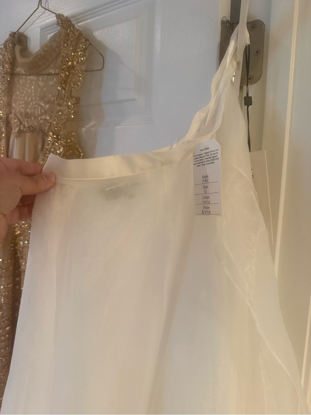 Elegant organza detachable skirt - Picture 4 of 4